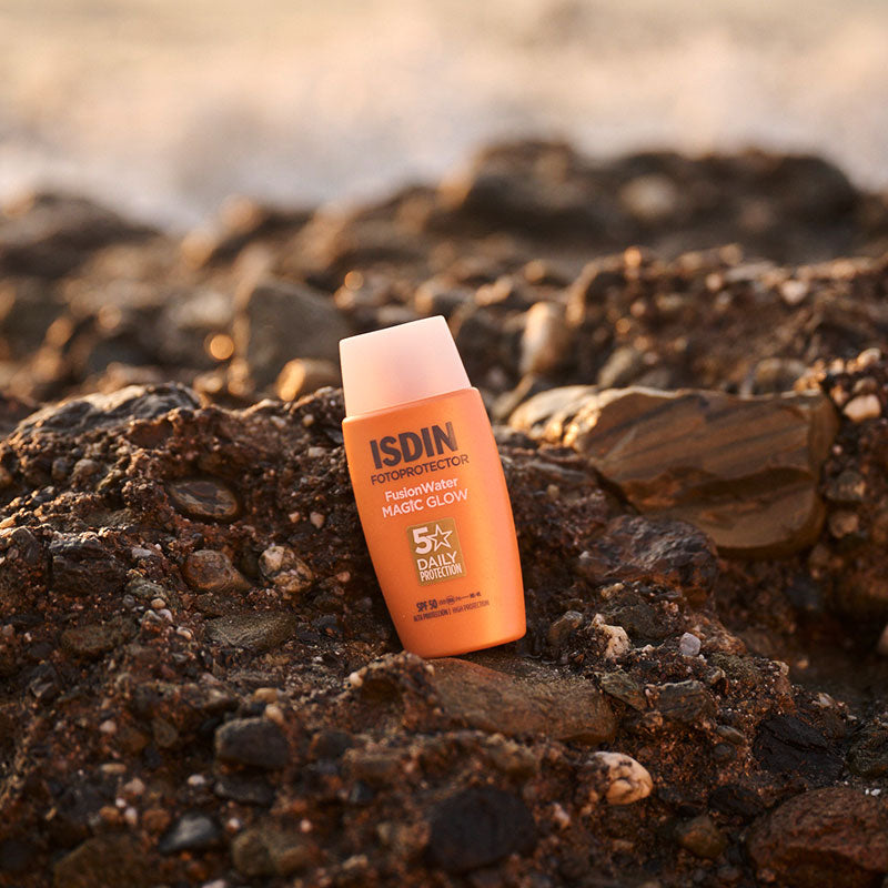 Isdin Fotoprotector Fusion Water Magic Glow Spf30 50Ml - Bloqueador