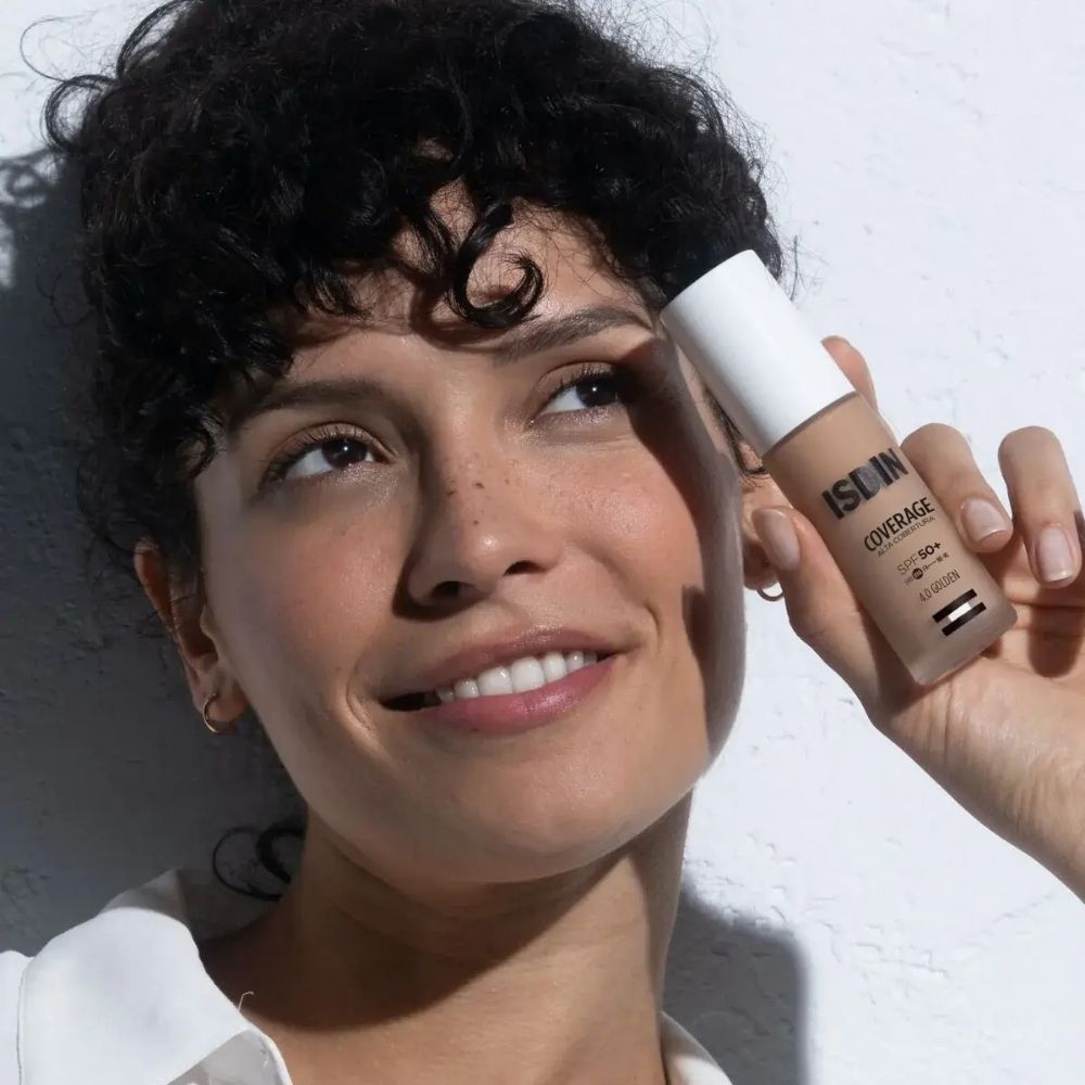 Base de Maquillaje Isdin Coverage 4.0 Golden Spf50+ 30 Gr