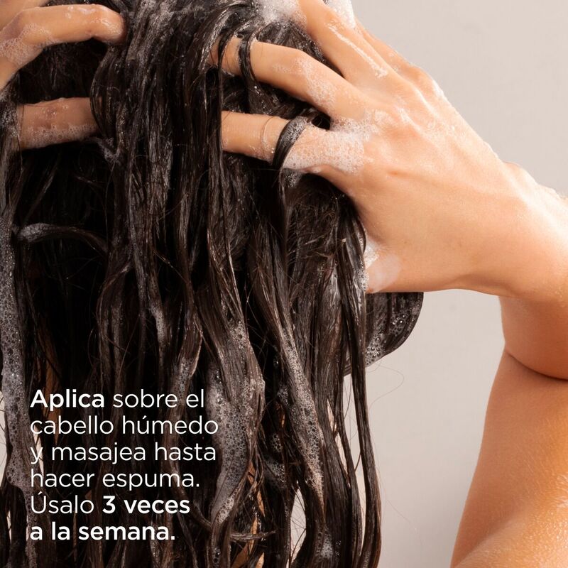 ISDIN NUTRADEICA ANTICASPA GRASA  200ml - Shampoo que reduce la descamación, el picor y el exceso de sebo